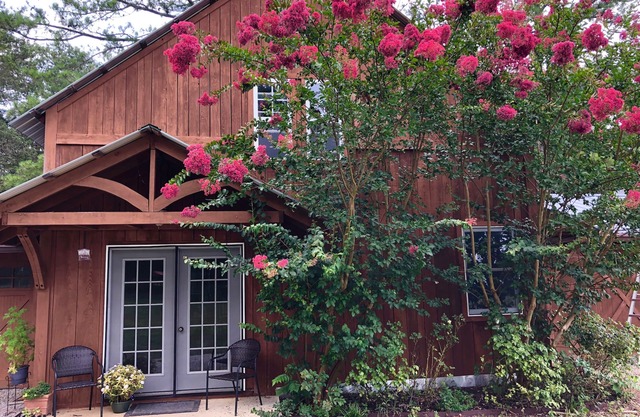 Une maison d'hôtes unique creuse sur la ferme près de Chattanooga, TN- et des chèvres!