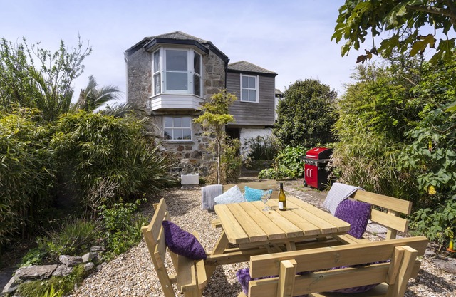 Ferme unique, à 150 mètres de la plage de Porthmeor