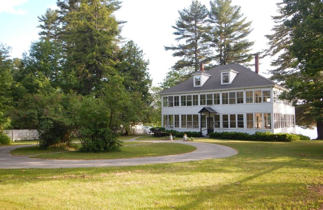 Maison historique unique sur le lac Watchic Pristine