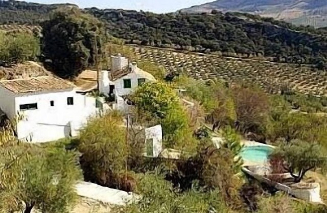 Unique historique calme ferme avec piscine privée et des vues spectaculaires