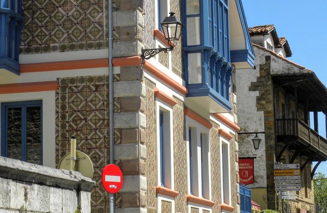 Unique maison réhabilitée dans le centre de Comillas