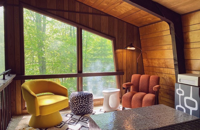 Danish Designed Cabin - Fireplace / Lake / Pool / Golf / Wooded Lot