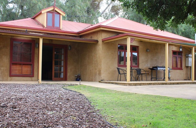 Unique River 3 Bedroom Cottage-Gawler Barossa