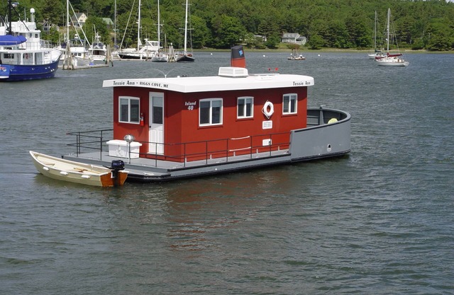 Île flottante sans moteur unique et romantique (Tessie Ann) avec skiff de 4 hp