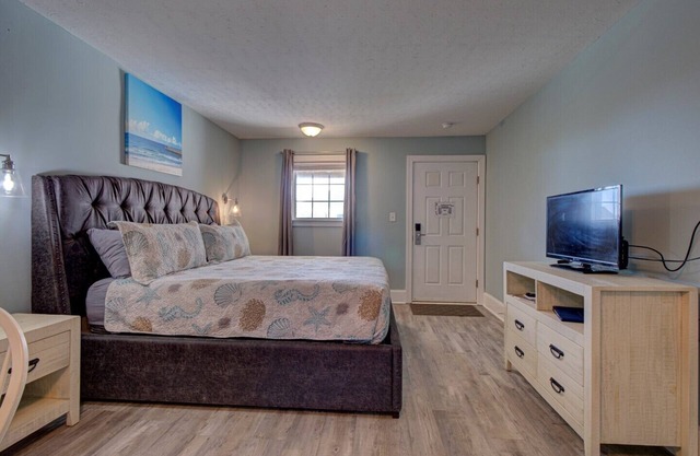 Unit 215SD at Tiffany's Motel