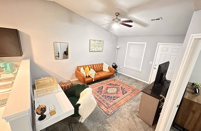 University City Bohemian Escape w/ Balcony