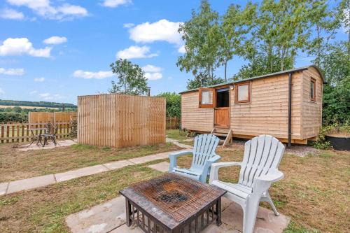Unplug & Reconnect, Romantic Retreat with Hot Tub