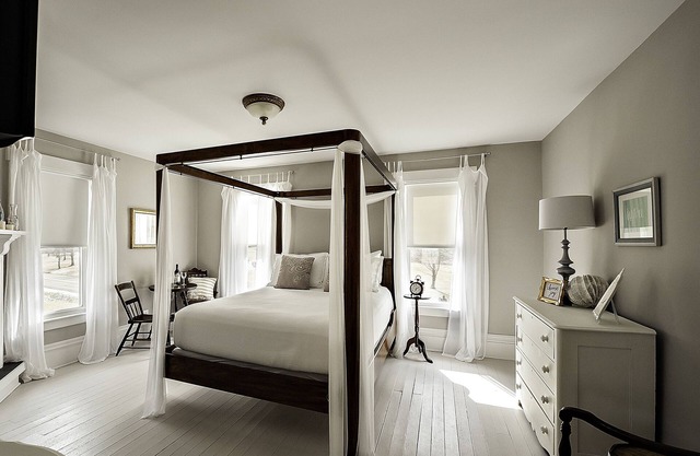Escapade parfaite! Vignoble! Jacuzzi! Massage sur place!