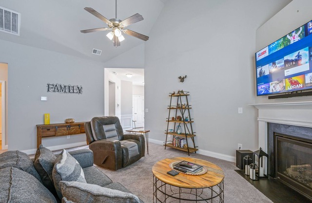 Lovely Fully Furnished 3 Bedroom Adairsville Home
