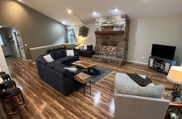 Détendez-vous et reconnectez 4 BDRM Family Cottage - Arrivée à 16h et plus tard, départ 11h