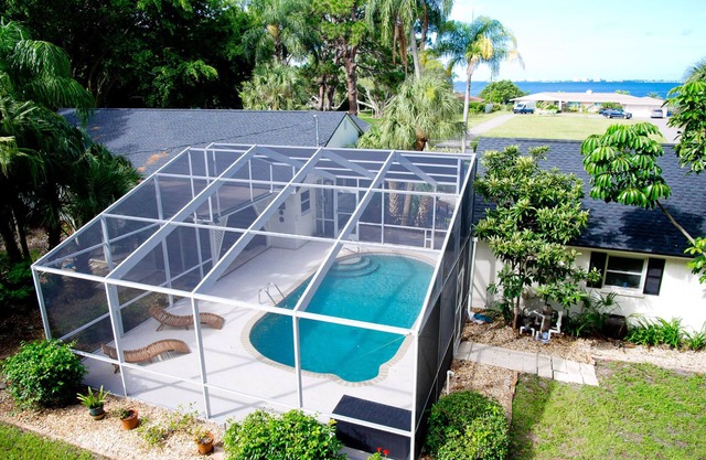 🏖 Unwind & Relax Bay View NEW GAME ROOM Heated Pool Close to Beaches