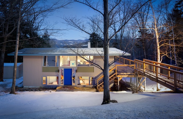 Casa actualizada de 4 dormitorios en la montaña Sugarbush - Vistas a la montaña y traslado gratuito