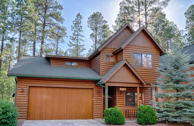 Belle maison 5 étoiles au premier rang dans la communauté fermée de Pinetop Crossings!