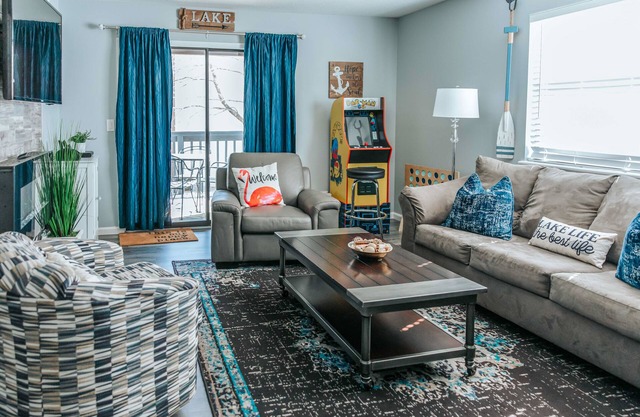 Updated Branson Condo w/ Indoor Pool Access!