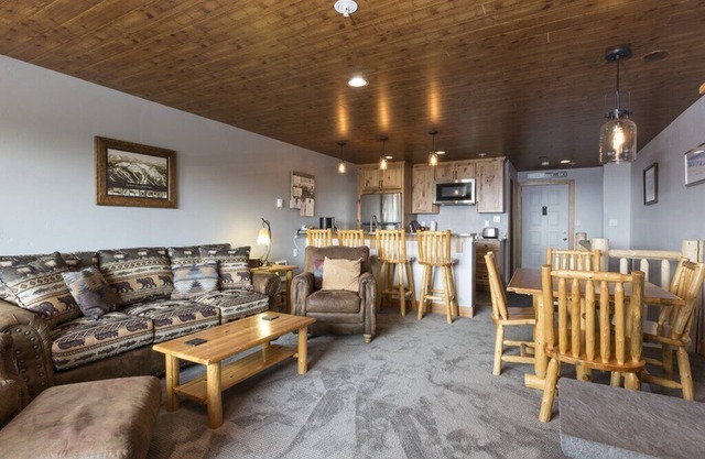 Grande copropriété d'une chambre avec deux étages