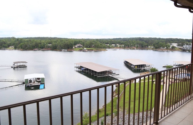MISE À JOUR Condo sur le magnifique lac Smith