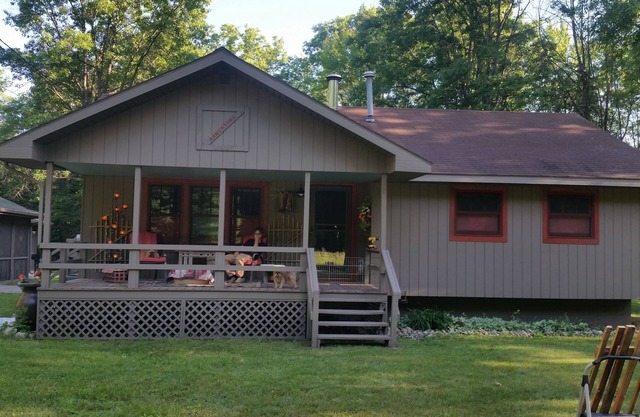 updated cottage & nearly and acre of land with lake access