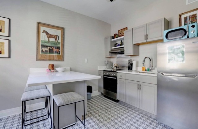 Updated Cozy Apt/Short Drive to Bourbon Tours