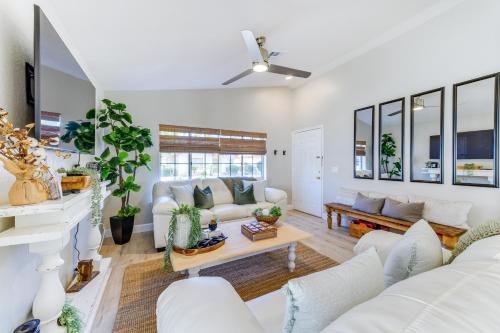 Updated Gilbert Home with Covered Patio