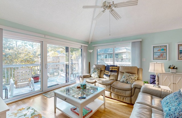 Updated golf resort condo near beach with pool, tennis/pickleball & private deck