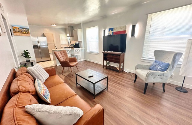 Updated Home with Modern Kitchen 3min to Ft. Bliss Unit 1