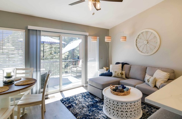Updated Lake Almanor Retreat w/ Patio & Grill!