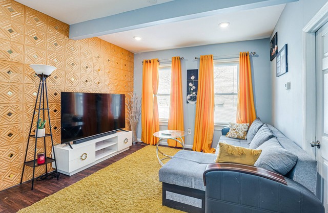 Updated Linden Home: Visit NYC & Newark!