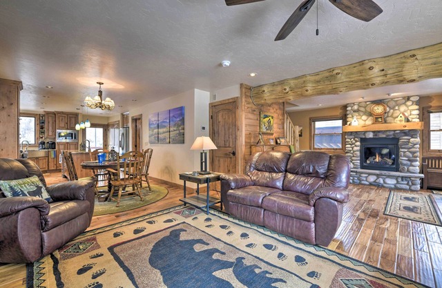 Updated Mtn Home w/ Deck on Uncompahgre River