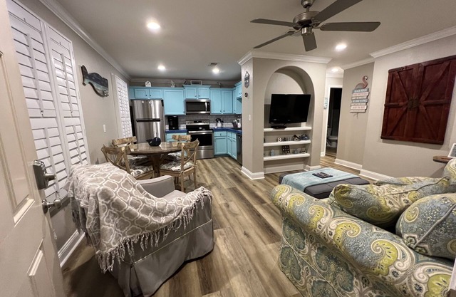 Updated & pet friendly. Short stroll to west beach. Located at crosswalk.