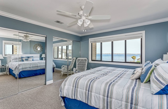 Updated waterfront condo. Short walk to the Beach! Family friendly