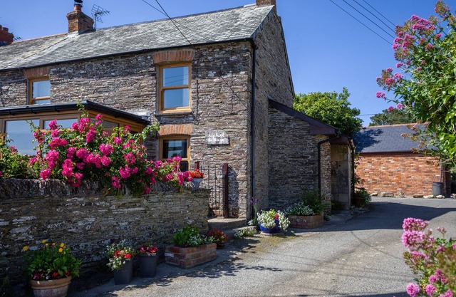 Uphill Cottage, PENROSE