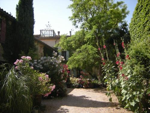 "Upper floor" in the petit domaine