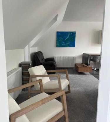 Upper Mill Apartment