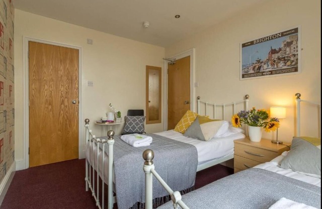 Upper Rock 9 - double room en-suite