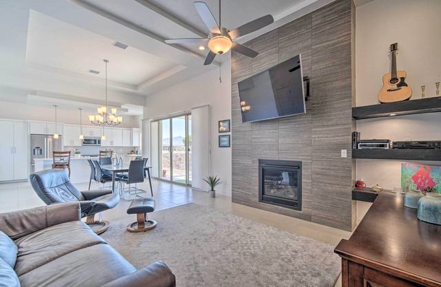 Upper Valley El Paso Home w/ Hiking Access On-Site