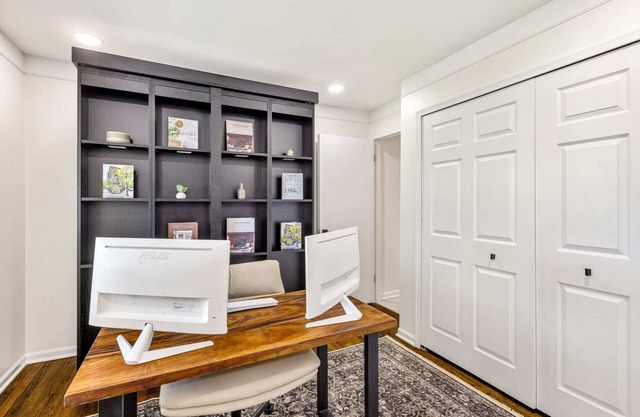 Upscale 6BR Home w/ Office