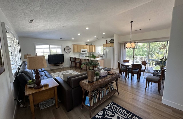 Haut de gamme jusqu'au bout! 2BR 2BA Las Palmas Condo à St. George UT