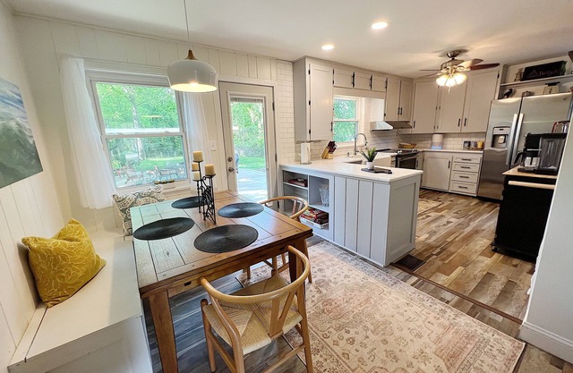 Upscale City Cottage Getaway