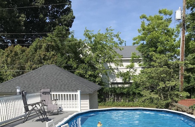 Upscale family home, steps from the bay!