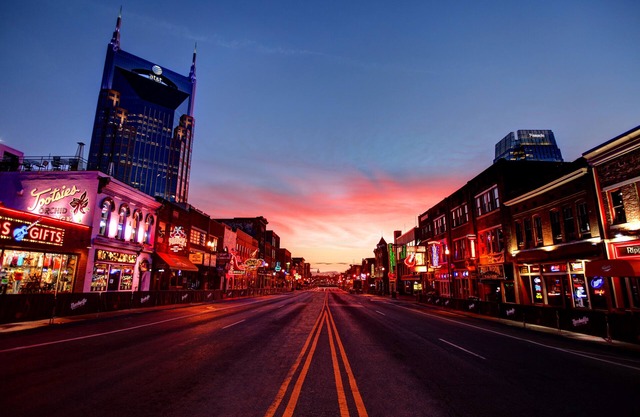 Upscale Hideaway w/ Rooftop Deck | Walk to Hillsboro Village | Near Downtown
