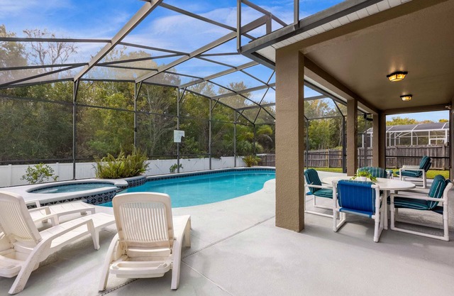 Upstay Pet-Friendly Home w Pool, Hot Tub—Sleeps 12