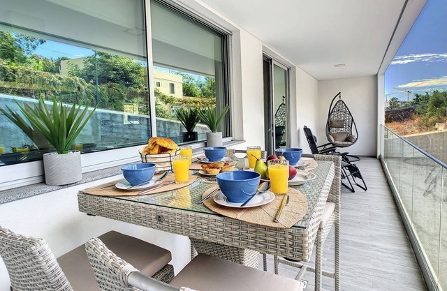 Uptown Apartment - Deux Chambres Appartement, Couchages 4