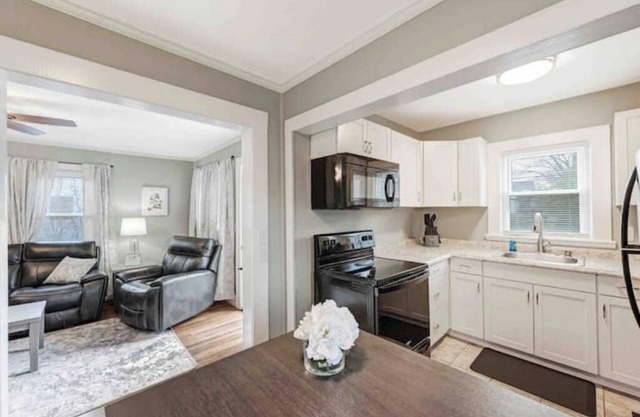 Uptown Cottage\