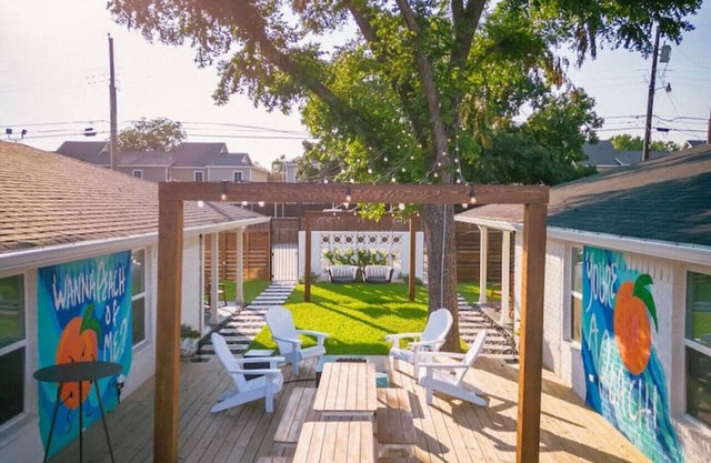 Uptown Peach ~Suite Minutes from Magnolia & Baylor