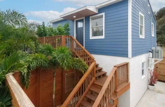 Urban Blue Tree House