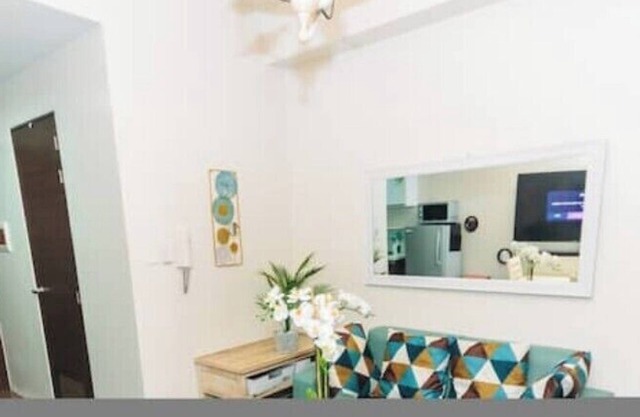 Urban Charm : Cozy Meet 56 Air Swim Gym Park 300Mb