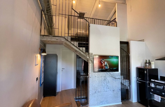 URBAN LOFT 56