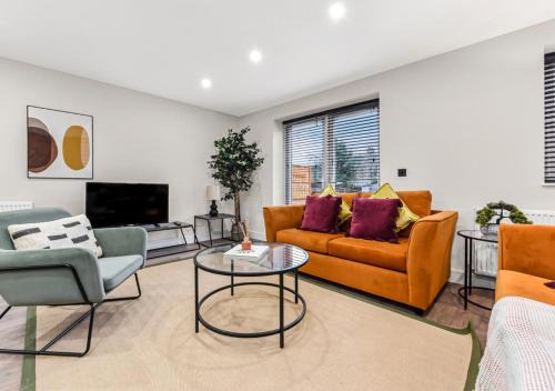 Urban Oasis - Chic 4BR Stay Perfect for Big Groups