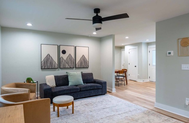 Urban Oasis w/ King Bed – 3 BR Near Duke & DT