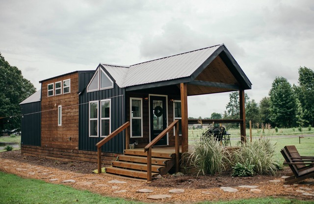 URBAN PINES “Southern Comfort” UniqueTINY HOUSE VIBE